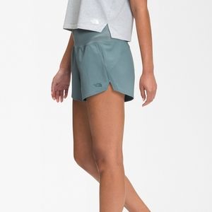 The North Face EA Arque 3" shorts